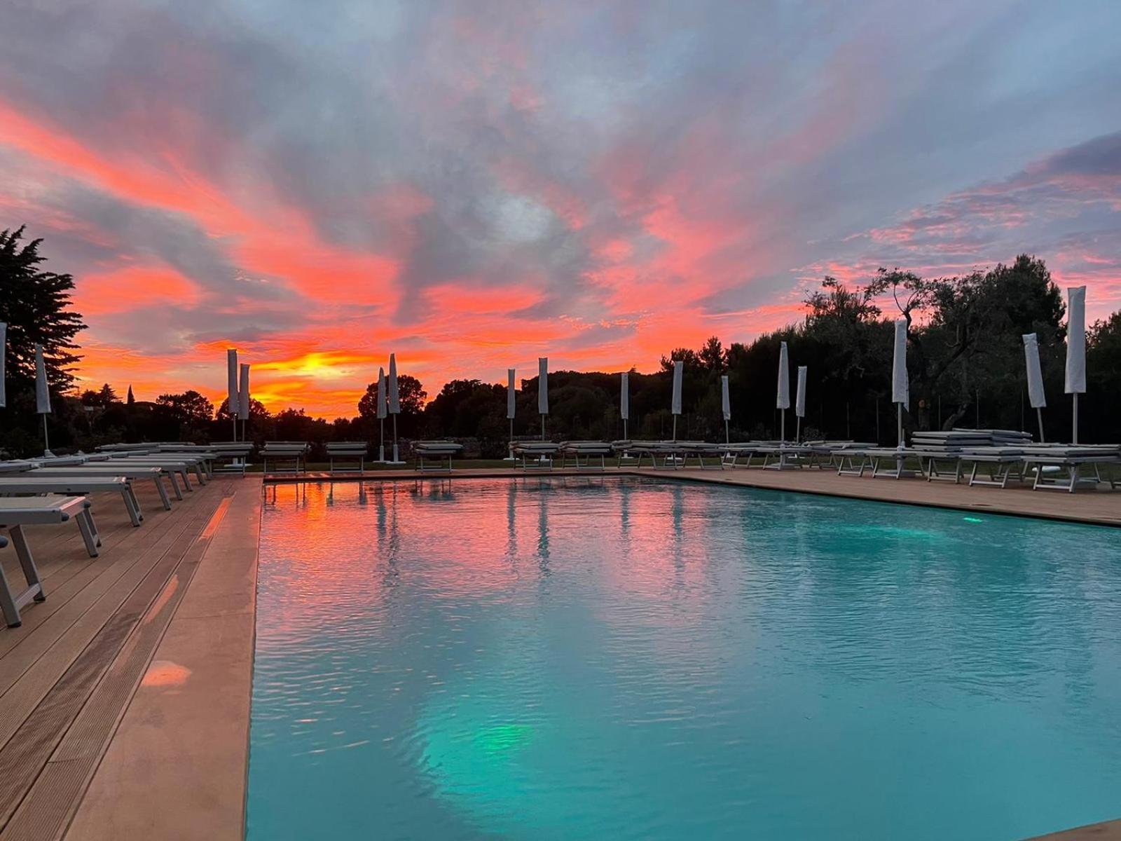 Hotel Castel Miramonti Selva Di Fasano Buitenkant foto