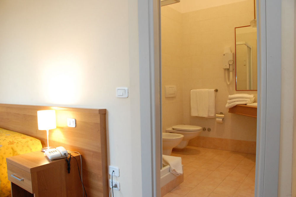 Hotel Castel Miramonti Selva Di Fasano Buitenkant foto