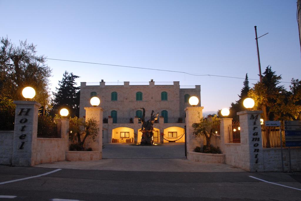 Hotel Castel Miramonti Selva Di Fasano Buitenkant foto